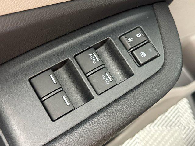 used 2021 Honda Pilot car, priced at $35,498