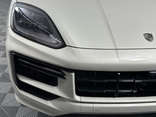 new 2025 Porsche Cayenne car, priced at $201,665