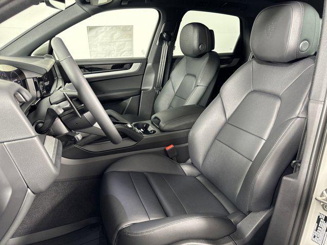 new 2025 Porsche Cayenne car, priced at $106,235