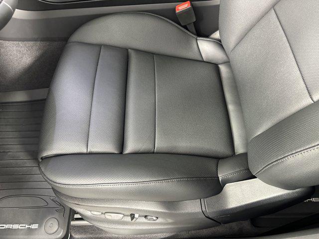 new 2025 Porsche Cayenne car, priced at $106,235