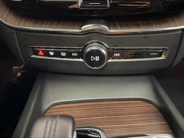 used 2021 Volvo XC60 Recharge Plug-In Hybrid car, priced at $40,950