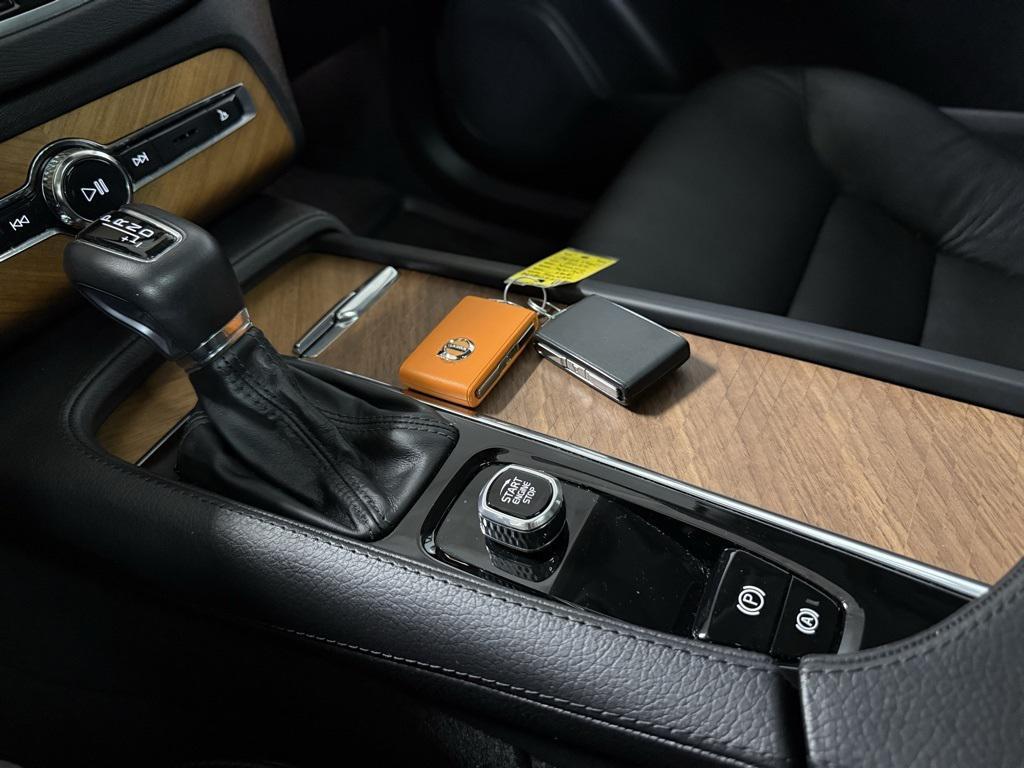 used 2022 Volvo XC90 car, priced at $44,950