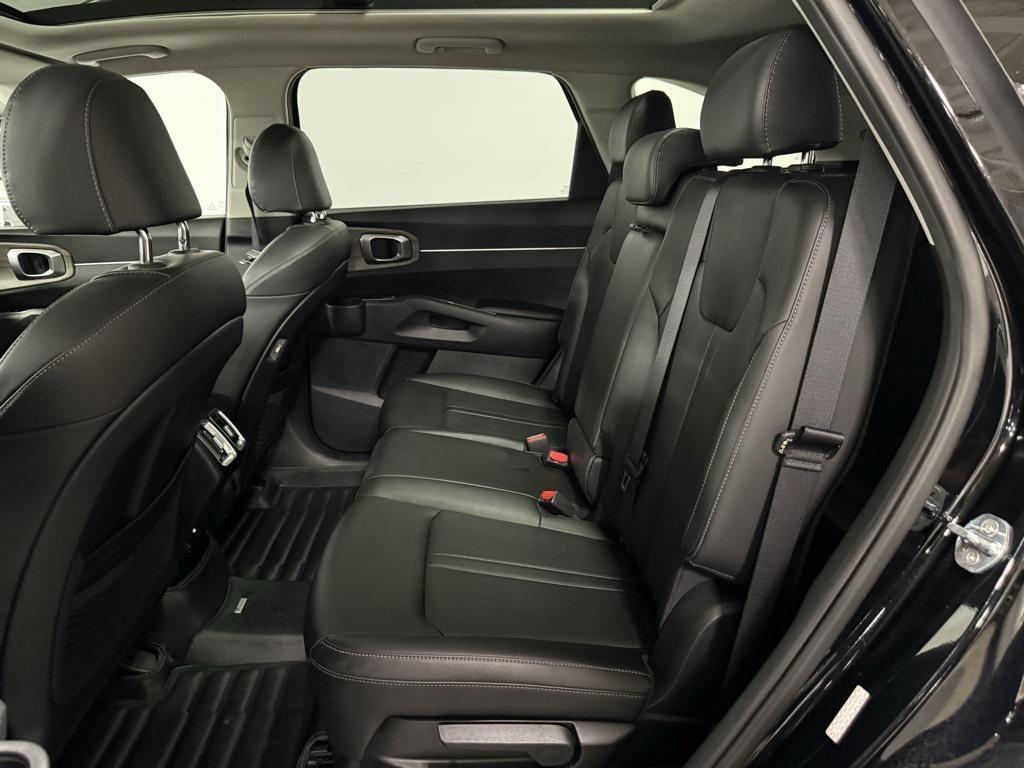 used 2022 Kia Sorento car, priced at $25,950