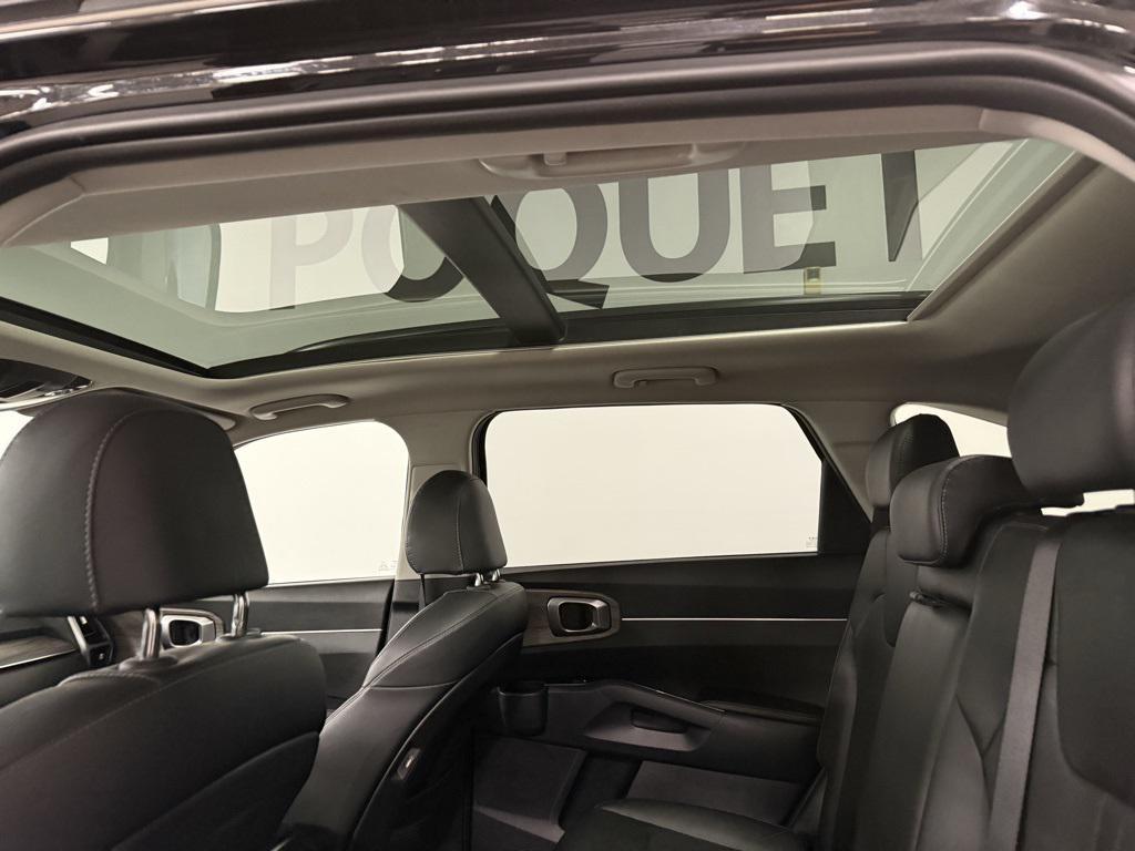 used 2022 Kia Sorento car, priced at $25,950