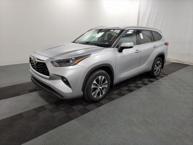 used 2022 Toyota Highlander car, priced at $42,950