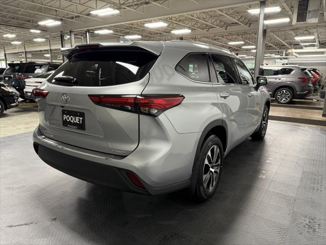 used 2022 Toyota Highlander car, priced at $42,950