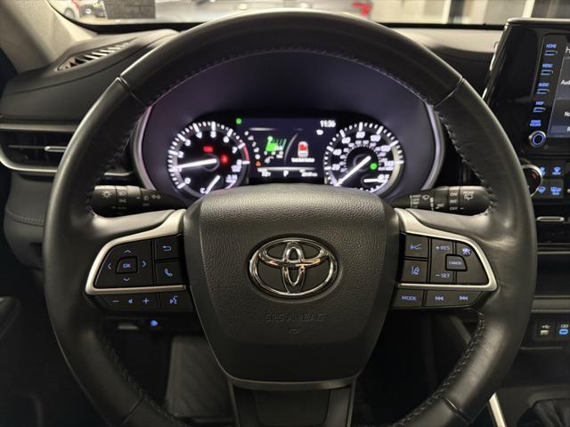used 2022 Toyota Highlander car, priced at $42,950