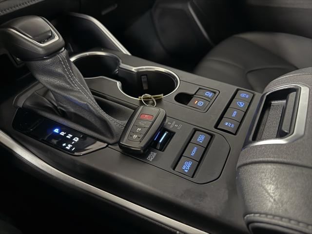 used 2022 Toyota Highlander car, priced at $42,495