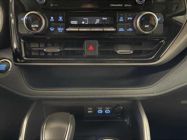 used 2022 Toyota Highlander car, priced at $42,495