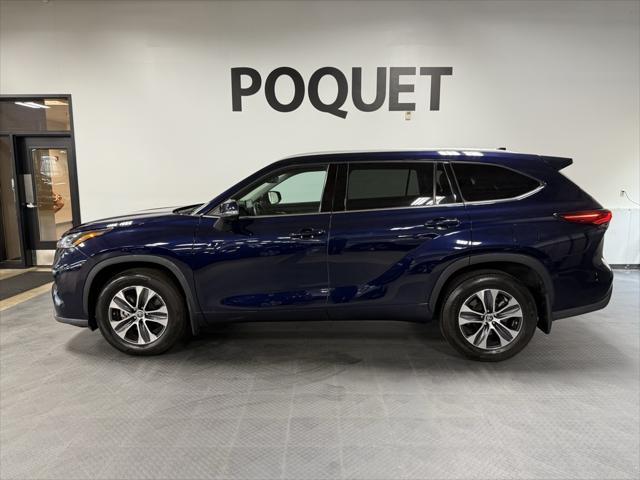 used 2022 Toyota Highlander car, priced at $42,495
