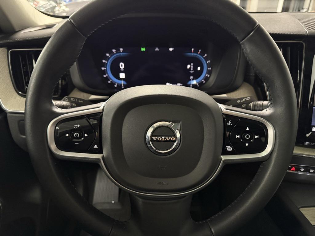 used 2022 Volvo XC60 car, priced at $41,950