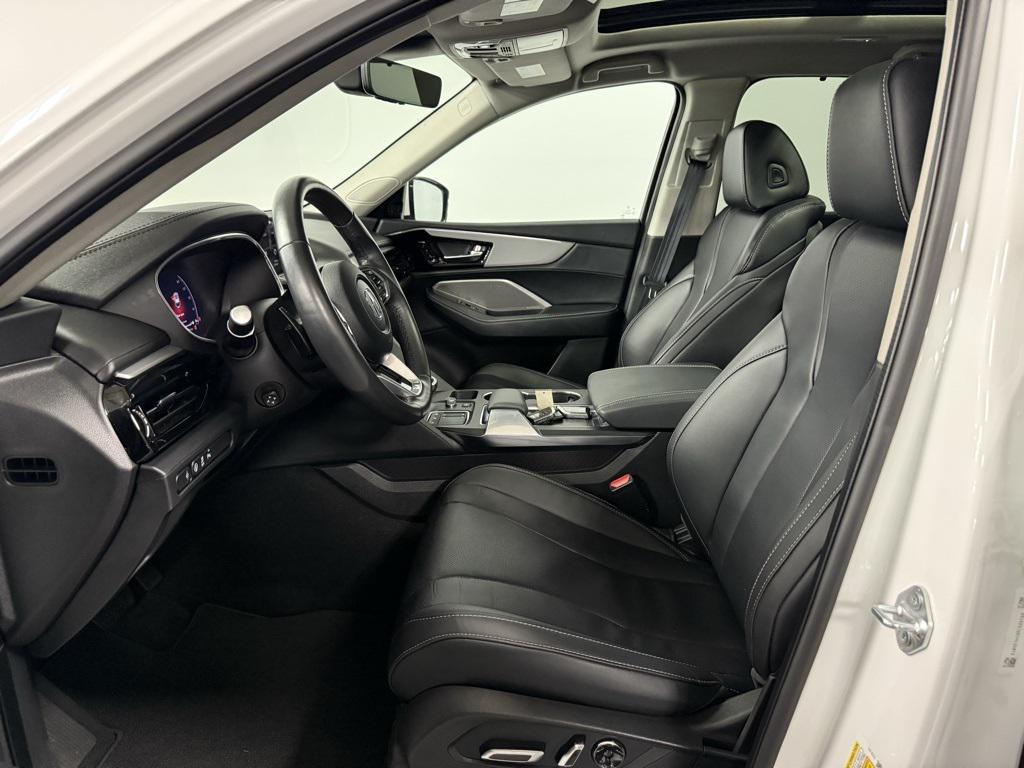 used 2024 Acura MDX car, priced at $50,950