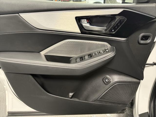 used 2024 Acura MDX car, priced at $53,950