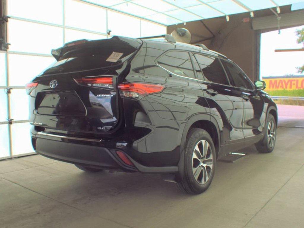 used 2022 Toyota Highlander Hybrid car, priced at $45,950