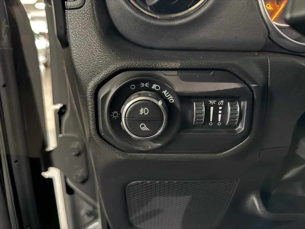 used 2022 Jeep Gladiator car, priced at $40,950