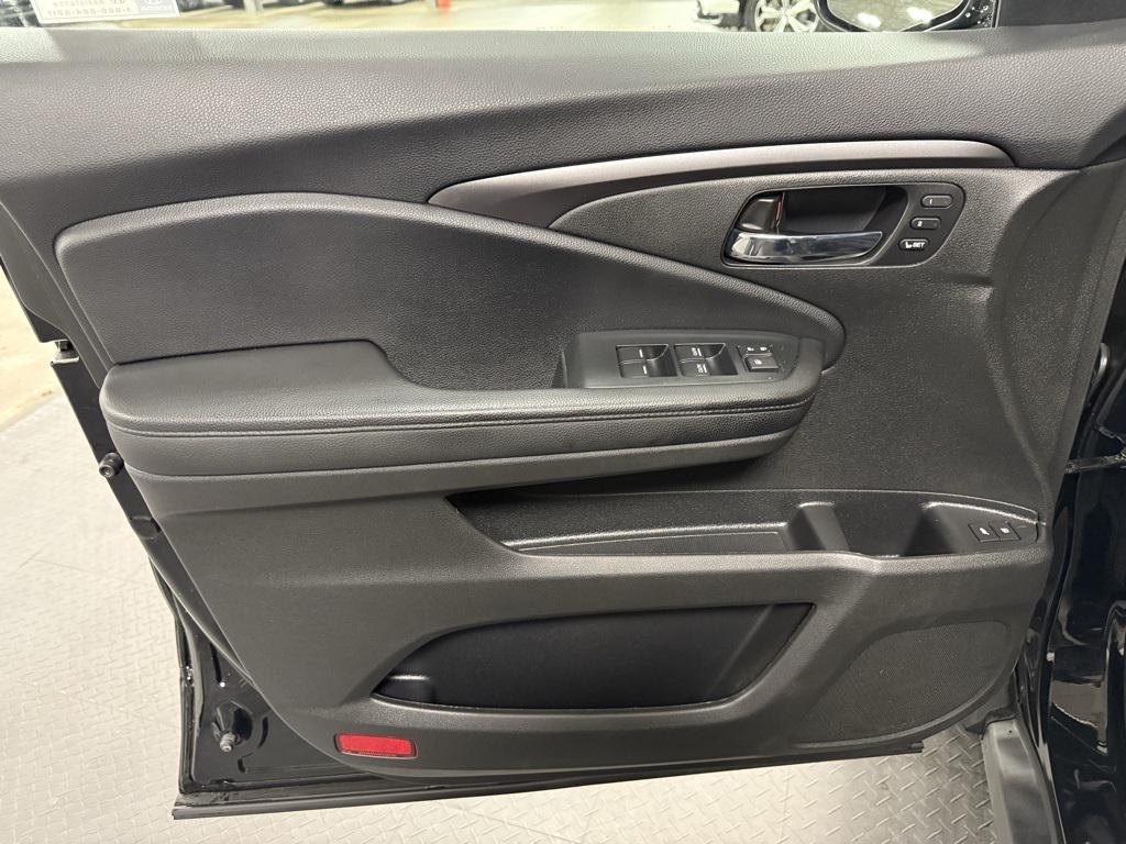used 2022 Honda Pilot car, priced at $36,950