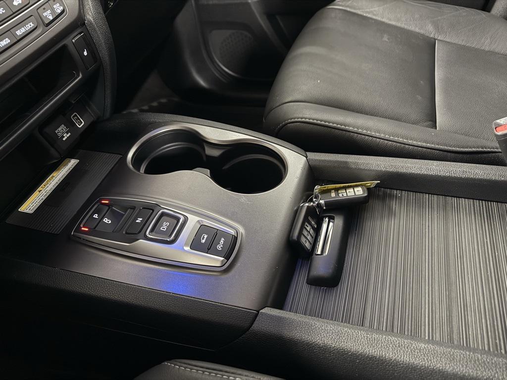used 2022 Honda Pilot car, priced at $36,950