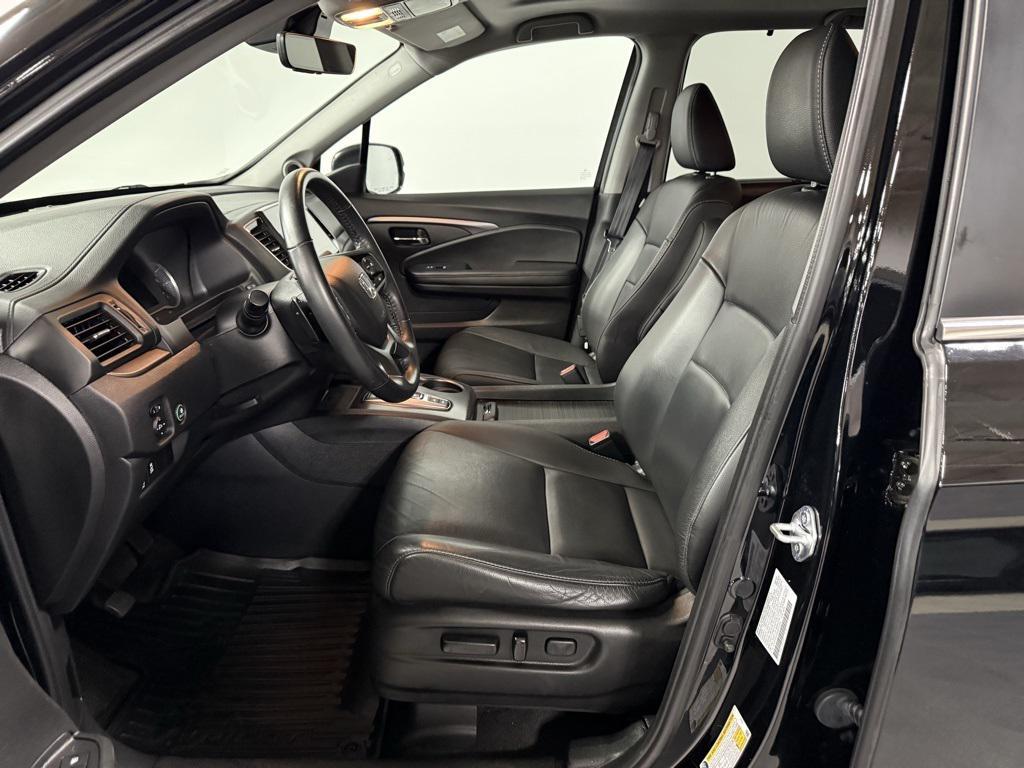 used 2022 Honda Pilot car, priced at $36,950