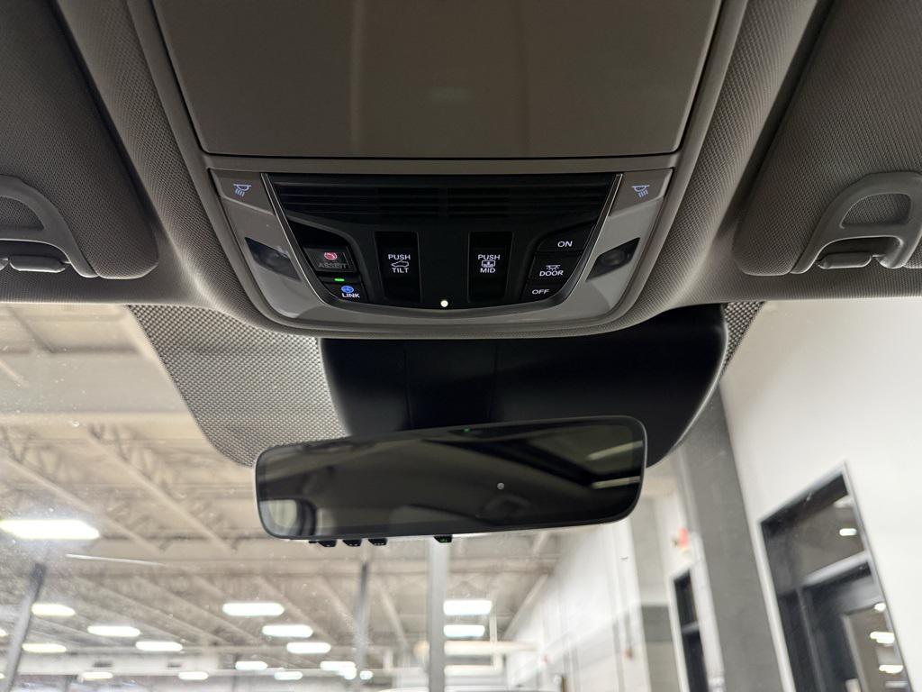 used 2024 Acura RDX car, priced at $38,950