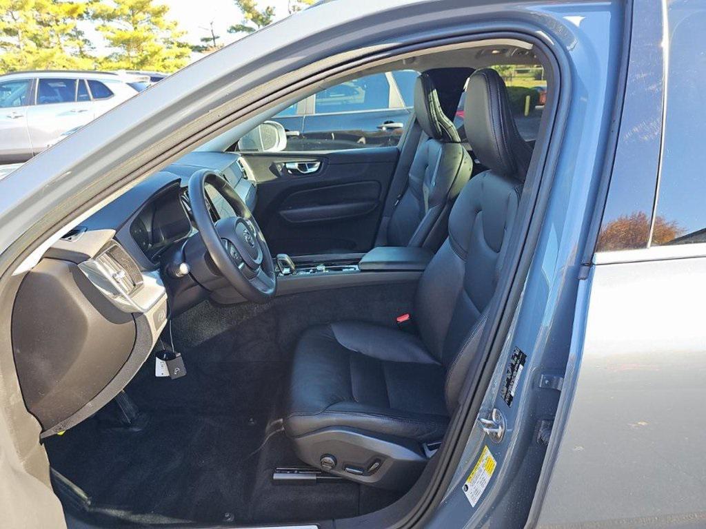 used 2023 Volvo XC60 car, priced at $32,950