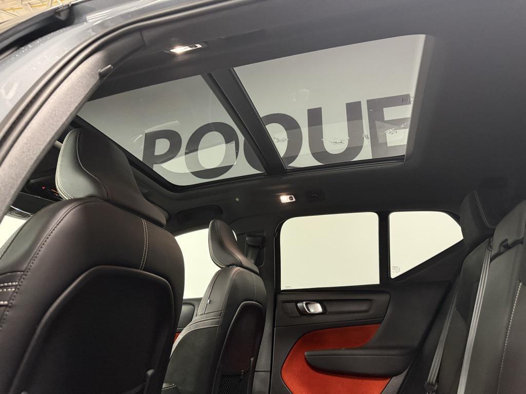 used 2021 Volvo XC40 car, priced at $33,495