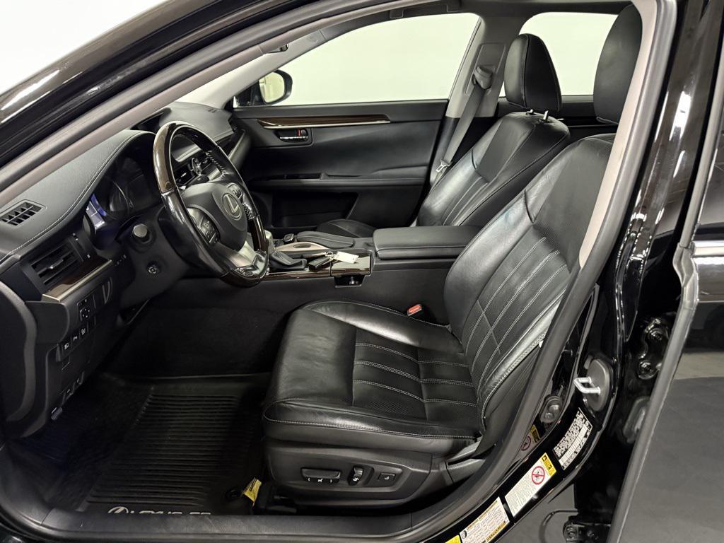 used 2017 Lexus ES 300h car, priced at $20,950