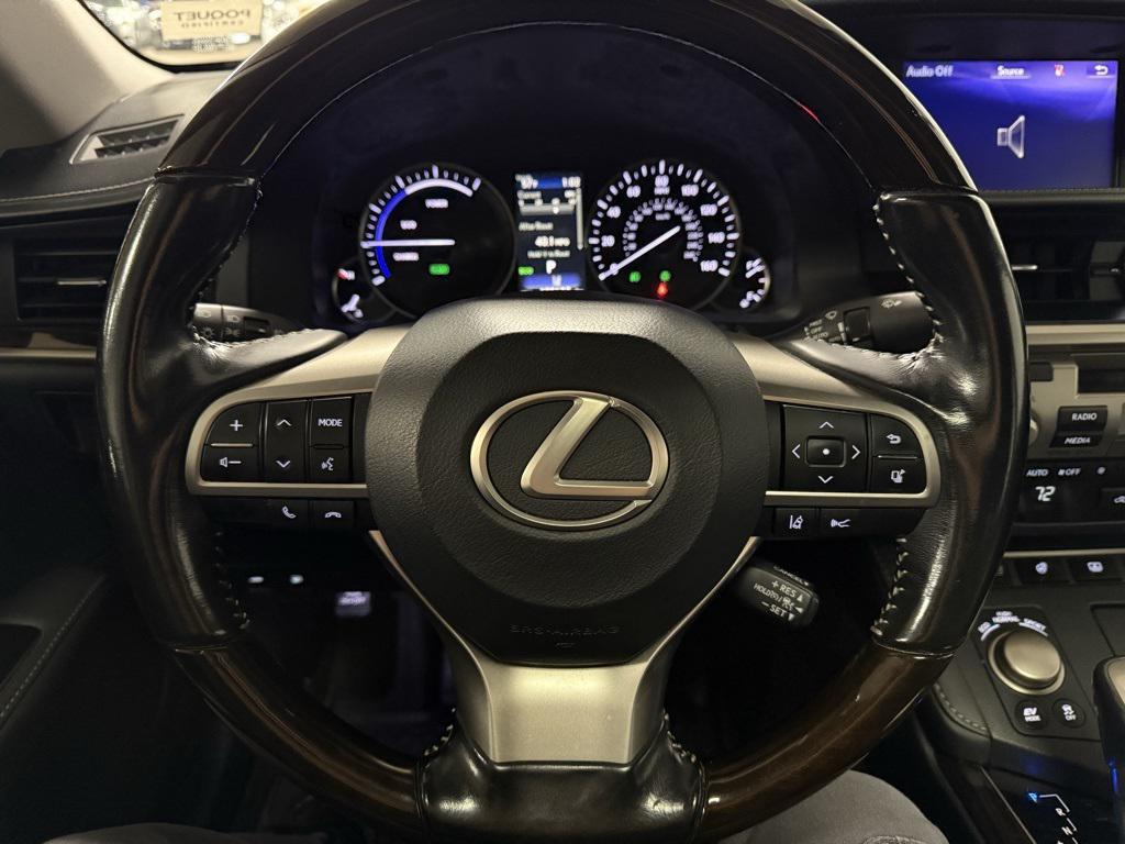 used 2017 Lexus ES 300h car, priced at $20,950