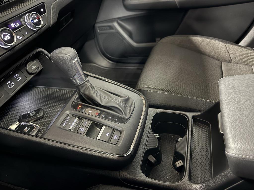 used 2025 Honda CR-V car, priced at $33,950