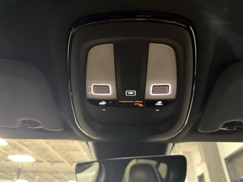 used 2022 Volvo C40 Recharge Pure Electric car, priced at $33,950