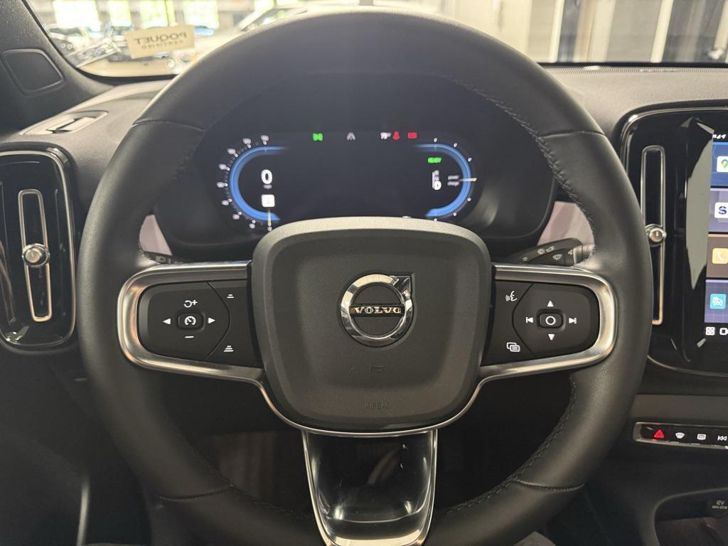 used 2022 Volvo C40 Recharge Pure Electric car, priced at $33,950
