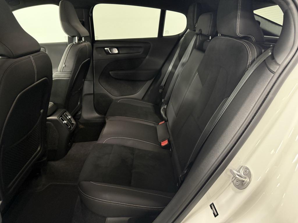 used 2022 Volvo C40 Recharge Pure Electric car, priced at $33,950