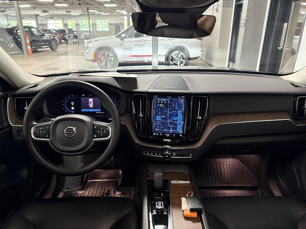 used 2022 Volvo XC60 car, priced at $40,495