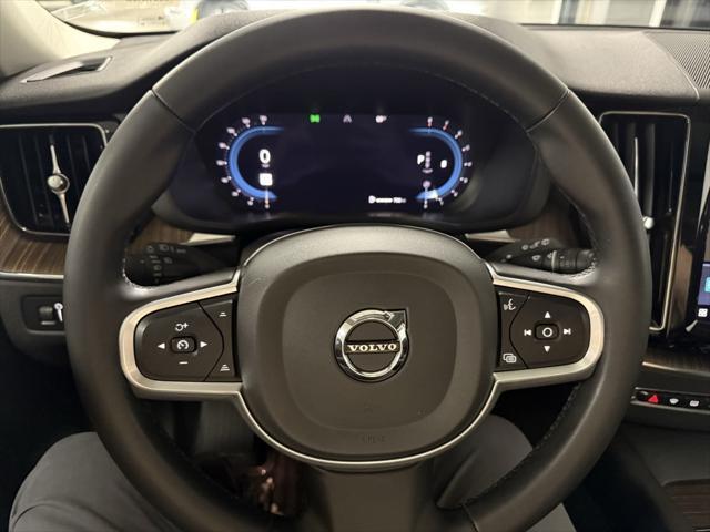 used 2022 Volvo XC60 car, priced at $42,495
