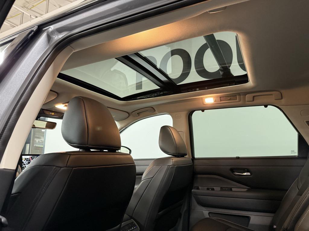 used 2024 Nissan Pathfinder car, priced at $40,495