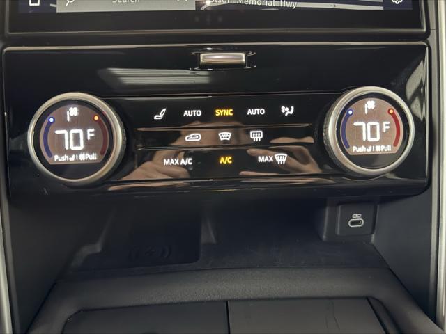 used 2023 Land Rover Discovery car, priced at $59,950