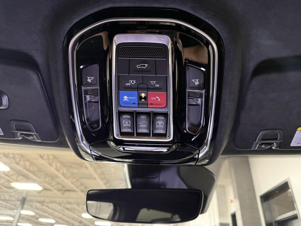 used 2022 Jeep Grand Cherokee car, priced at $48,950