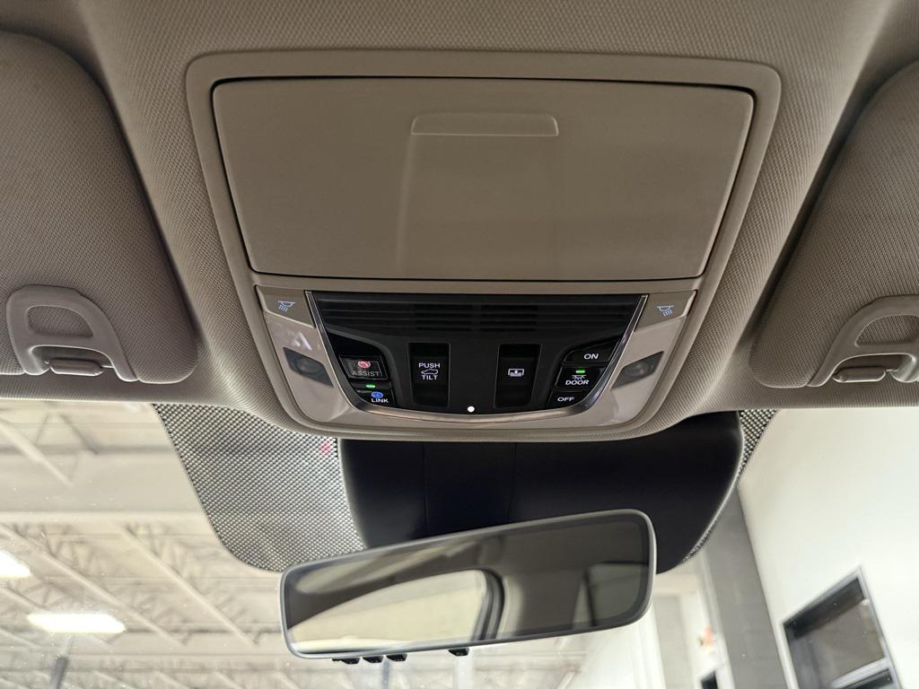 used 2021 Acura RDX car, priced at $33,950