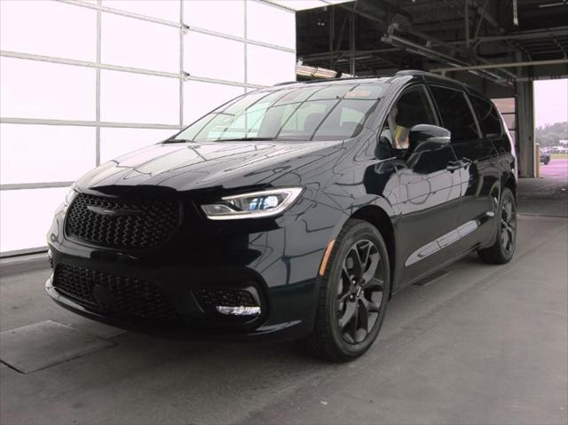 used 2021 Chrysler Pacifica car, priced at $41,495