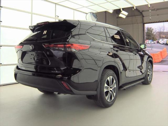 used 2021 Toyota Highlander car, priced at $37,950