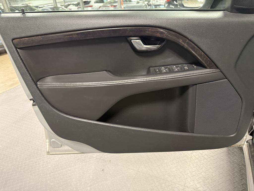 used 2016 Volvo S80 car, priced at $11,950