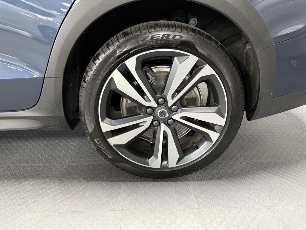 used 2023 Volvo V60 Cross Country car, priced at $43,950