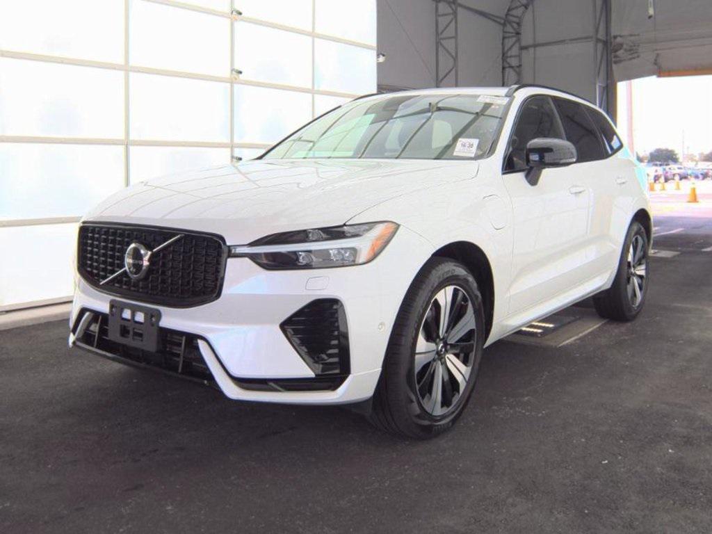 used 2023 Volvo XC60 Recharge Plug-In Hybrid car, priced at $47,950