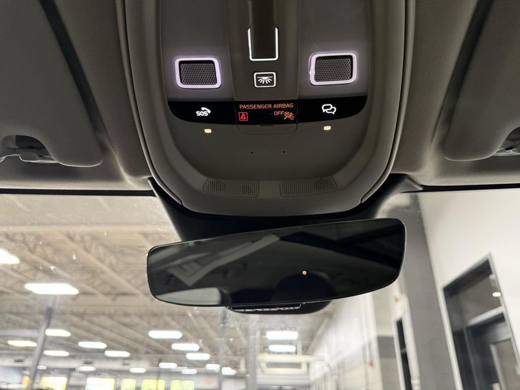 used 2023 Volvo XC60 Recharge Plug-In Hybrid car, priced at $47,950