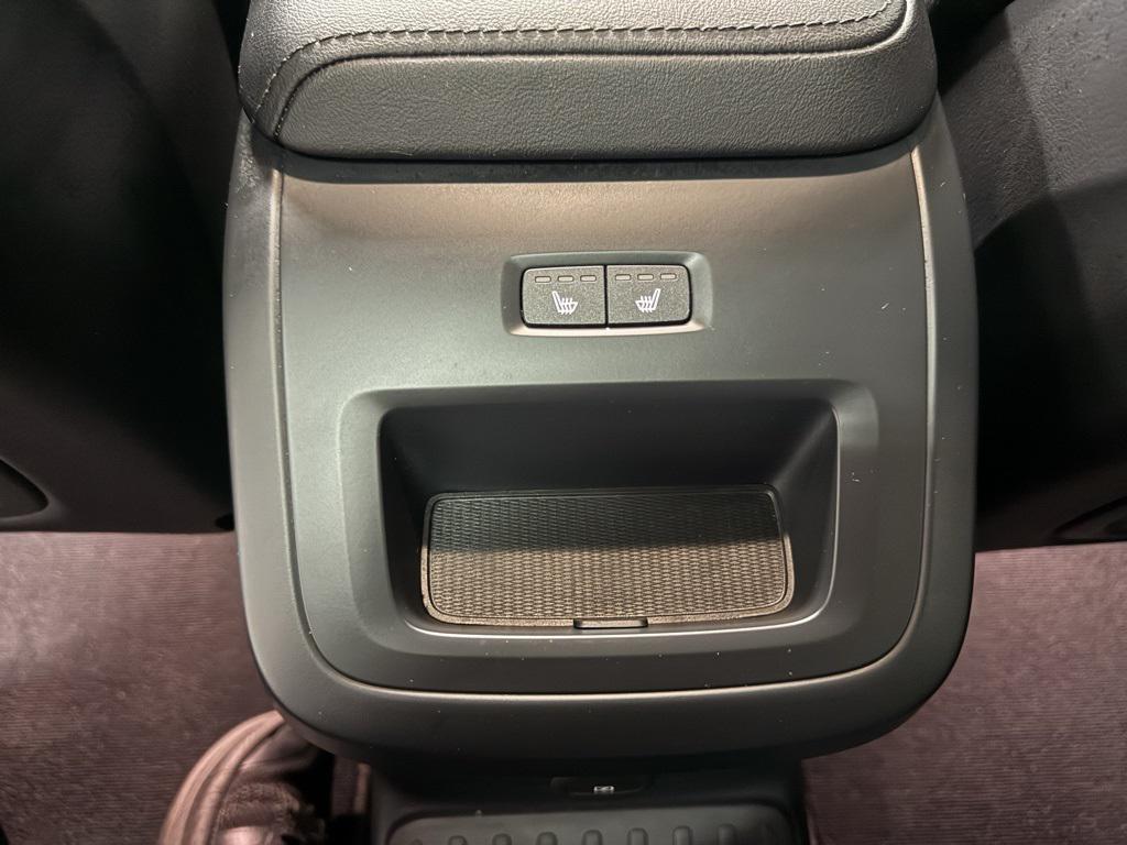 used 2023 Volvo XC60 Recharge Plug-In Hybrid car, priced at $47,950