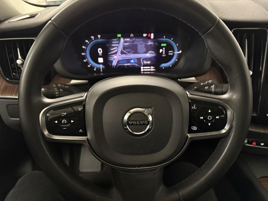 used 2023 Volvo XC60 Recharge Plug-In Hybrid car, priced at $47,950