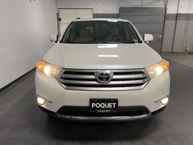 used 2013 Toyota Highlander car, priced at $15,950