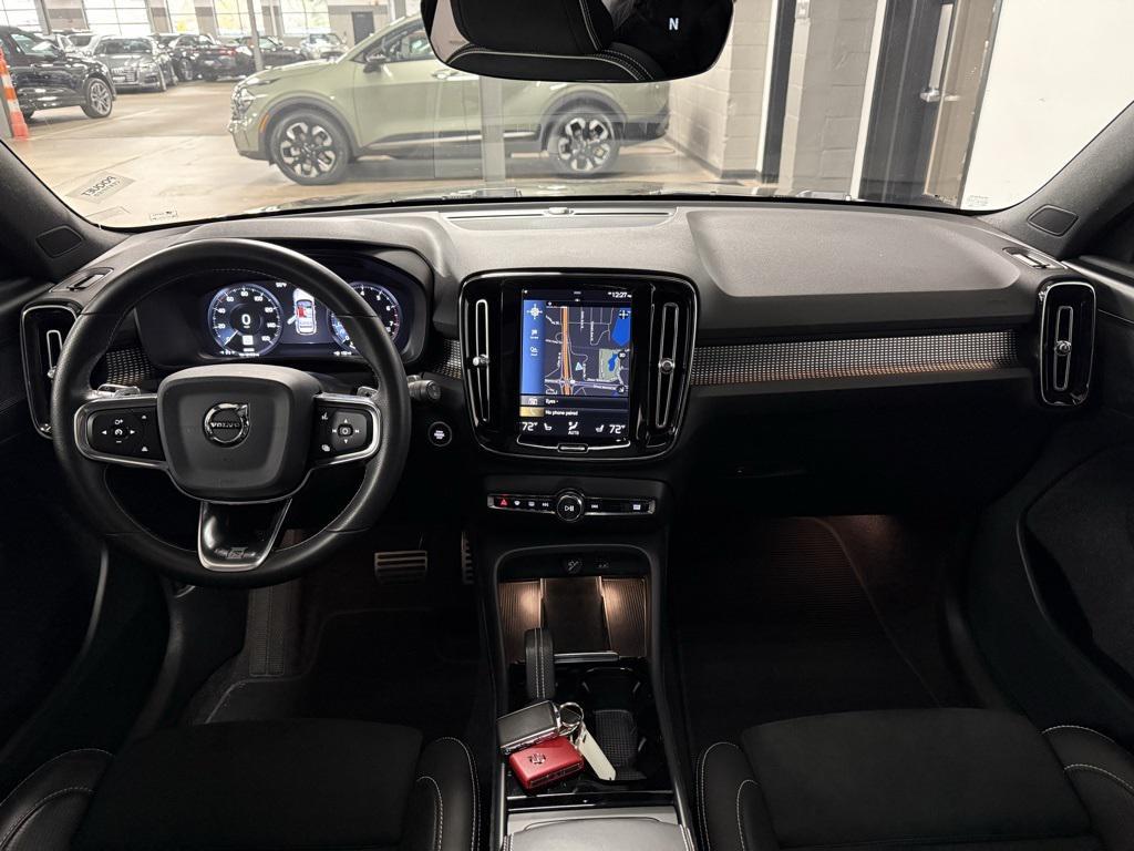 used 2020 Volvo XC40 car, priced at $30,950