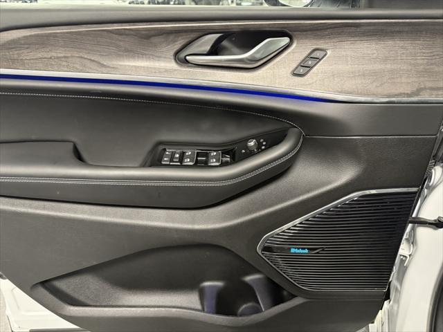 used 2022 Jeep Grand Cherokee car, priced at $33,950