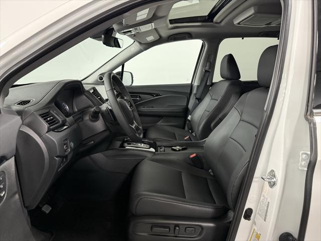 used 2022 Honda Pilot car, priced at $44,495
