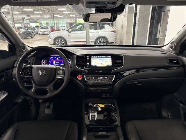 used 2022 Honda Pilot car, priced at $44,495